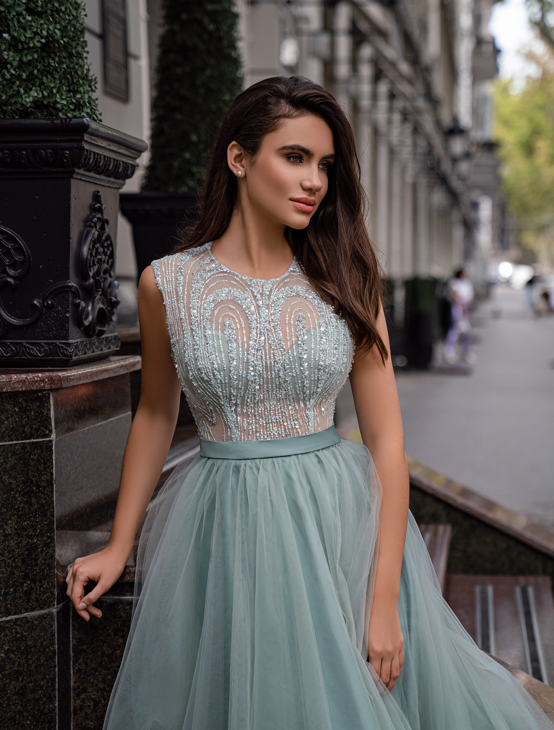 EVENING DRESS V229
