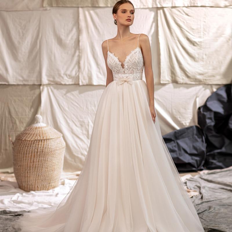 Wedding dress IVL-392