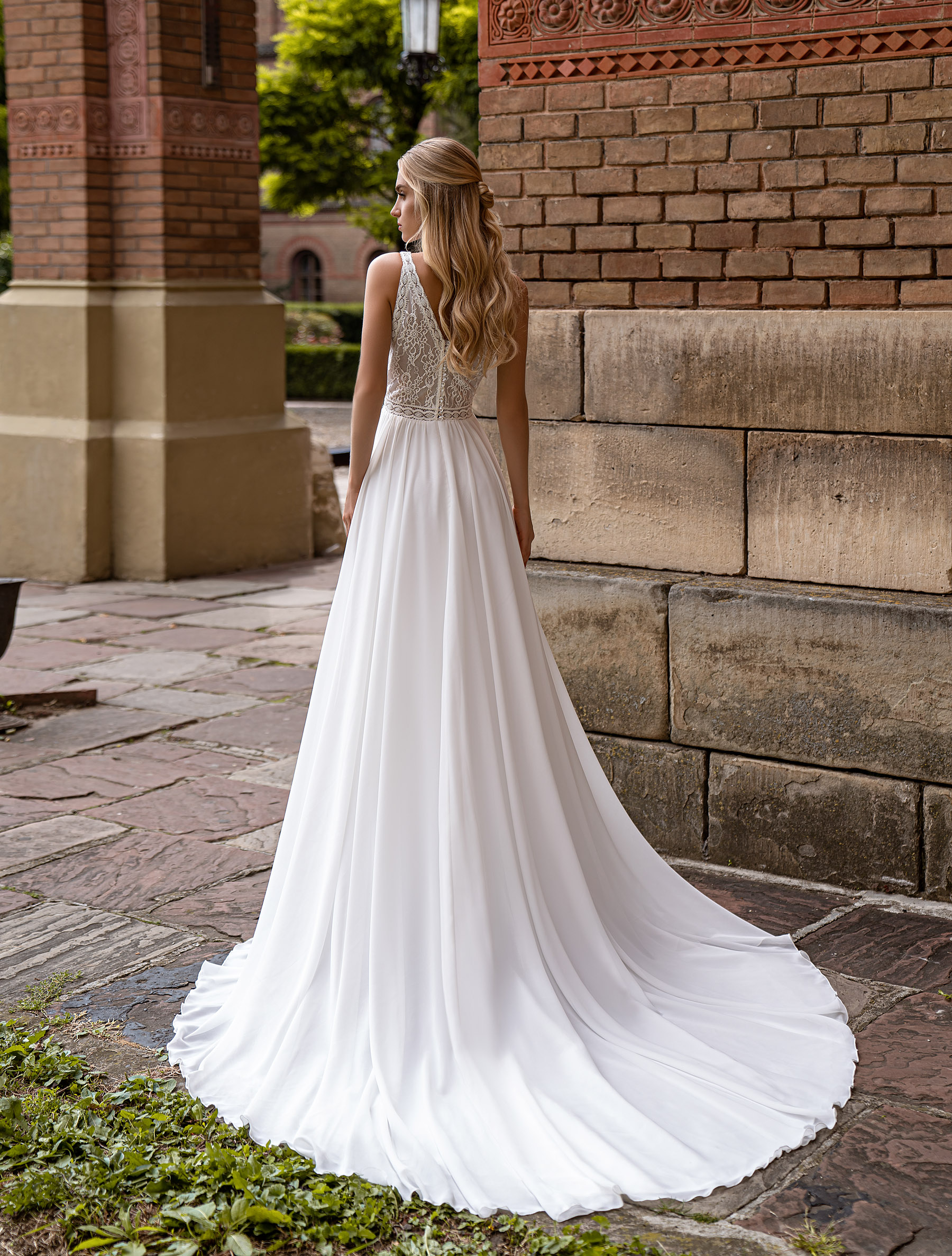 Wedding Dress EL-379